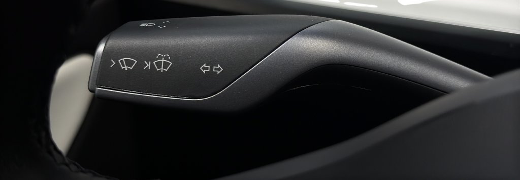 Used 2020 Tesla Model 3 Standard Range Plus RWD image 32