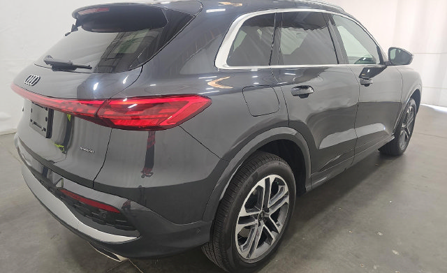 Used 2025 Audi Q5 Premium Plus AWD/4WD image 4