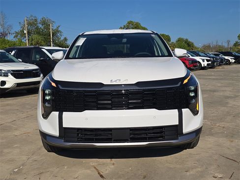 New 2026 Kia Sportage EX image 3