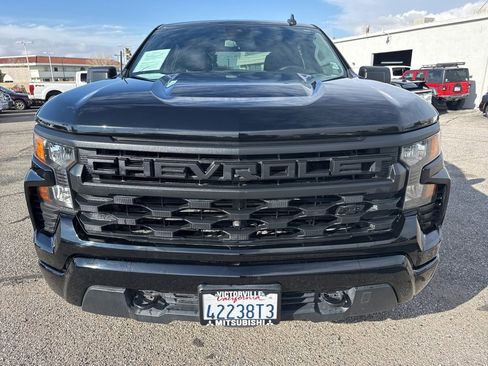 Used 2023 Chevrolet Silverado 1500 Custom image 2