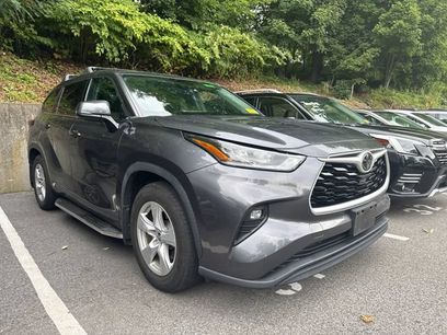 Used 2020 Toyota Highlander LE