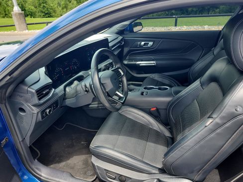 Used 2024 Ford Mustang GT Premium RWD image 9