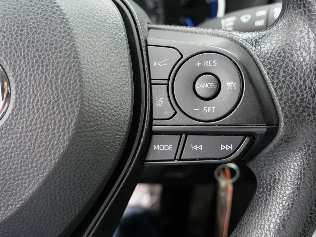 Certified 2025 Toyota RAV4 LE AWD/4WD image 26