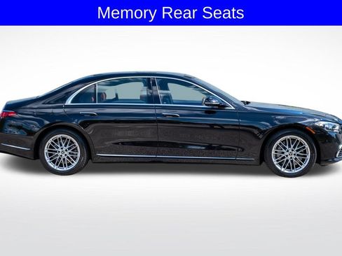 Used 2022 Mercedes-Benz S 580 4MATIC Sedan w/ Warmth & Comfort Package image 8