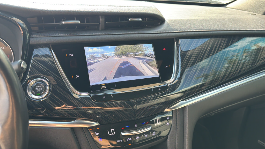 Used 2024 Cadillac XT6 Premium Luxury FWD image 18