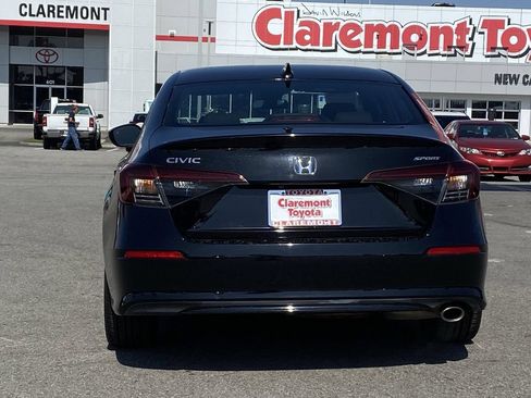 Used 2025 Honda Civic Sport image 42