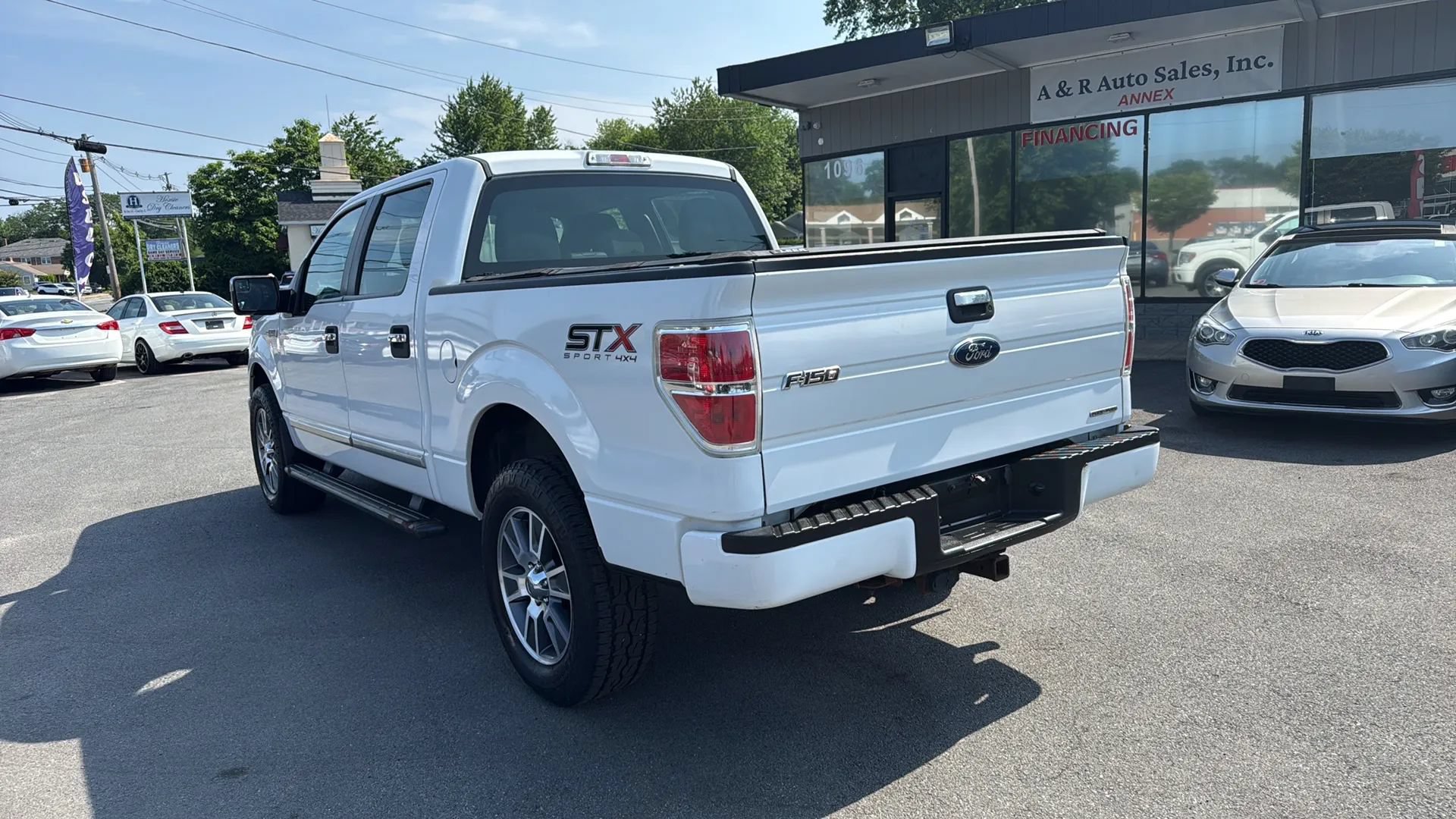 Used 2014 Ford F150 STX w/ Equipment Group 201A Mid AWD/4WD image 7