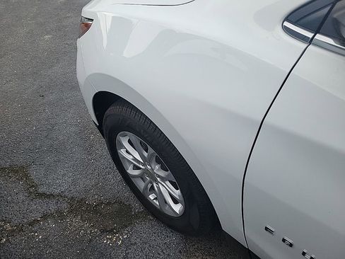 Used 2021 Chevrolet Equinox LT FWD image 17