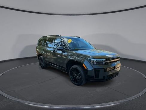 Used 2025 Hyundai Santa Fe Calligraphy image 3