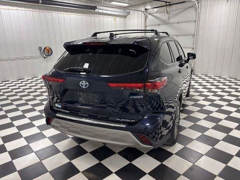 Used 2021 Toyota Highlander Platinum AWD/4WD image 4