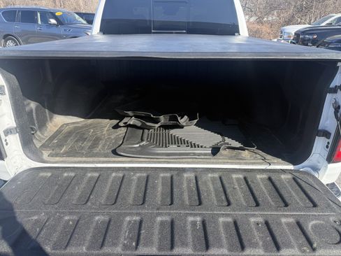 Used 2022 RAM 1500 Limited w/ Night Edition image 8