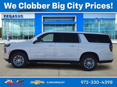 New 2026 Chevrolet Suburban LT w/ Comfort Package