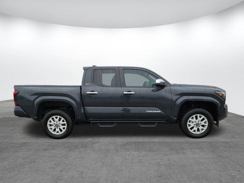 Certified 2024 Toyota Tacoma SR5 image 4