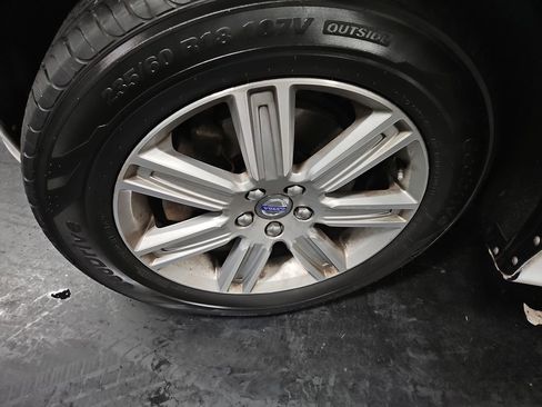 Used 2016 Volvo XC60 T6 image 12