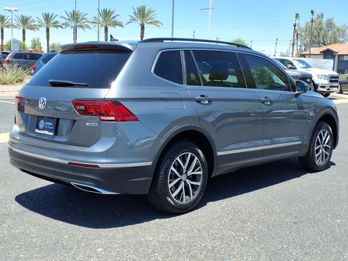 Certified 2020 Volkswagen Tiguan SE w/ Panoramic Sunroof Package AWD/4WD image 7