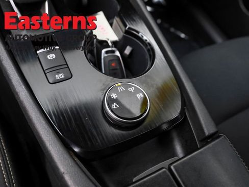 Used 2023 Nissan Rogue S image 21