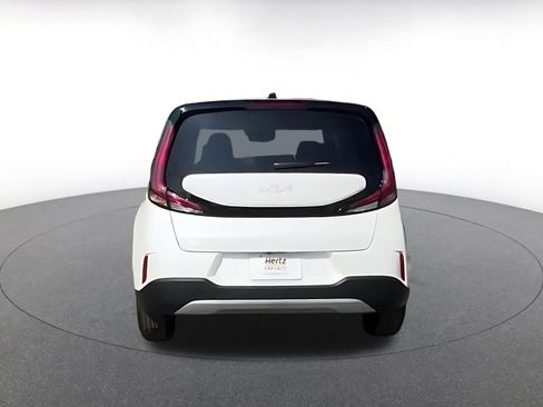 Used 2025 Kia Soul LX w/ LX Technology Package image 10