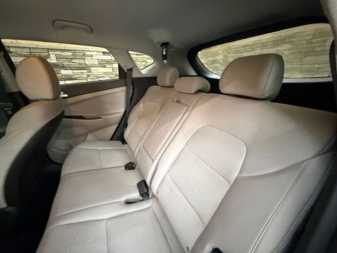 Used 2021 Hyundai Tucson SEL AWD/4WD image 29