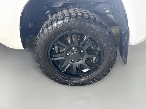 Used 2021 Toyota Tundra SR5 RWD image 36