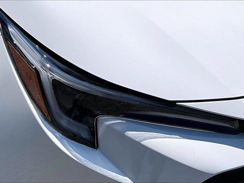 Used 2024 Toyota Corolla LE FWD image 33