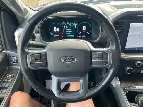 Used 2023 Ford F150 Lariat image 13