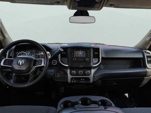 Used 2019 RAM 3500 Big Horn image 39