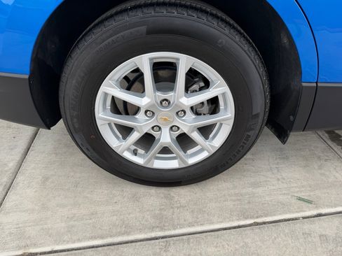 Used 2024 Chevrolet Equinox LT image 27