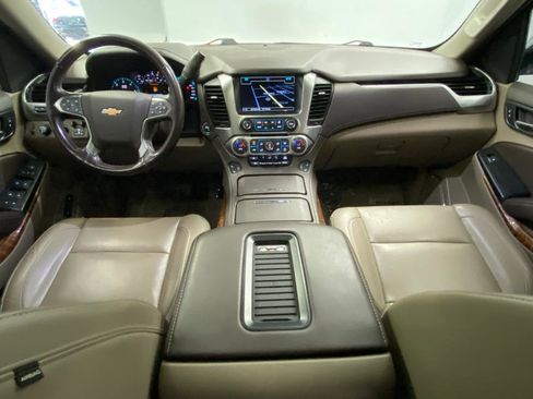 Used 2020 Chevrolet Suburban Premier image 27