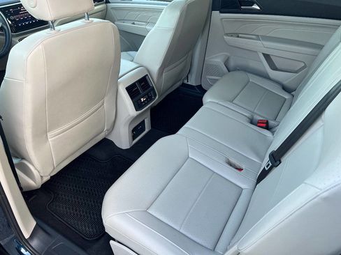 Used 2021 Volkswagen Atlas SEL w/ MDO Package (Bench Seat) image 15