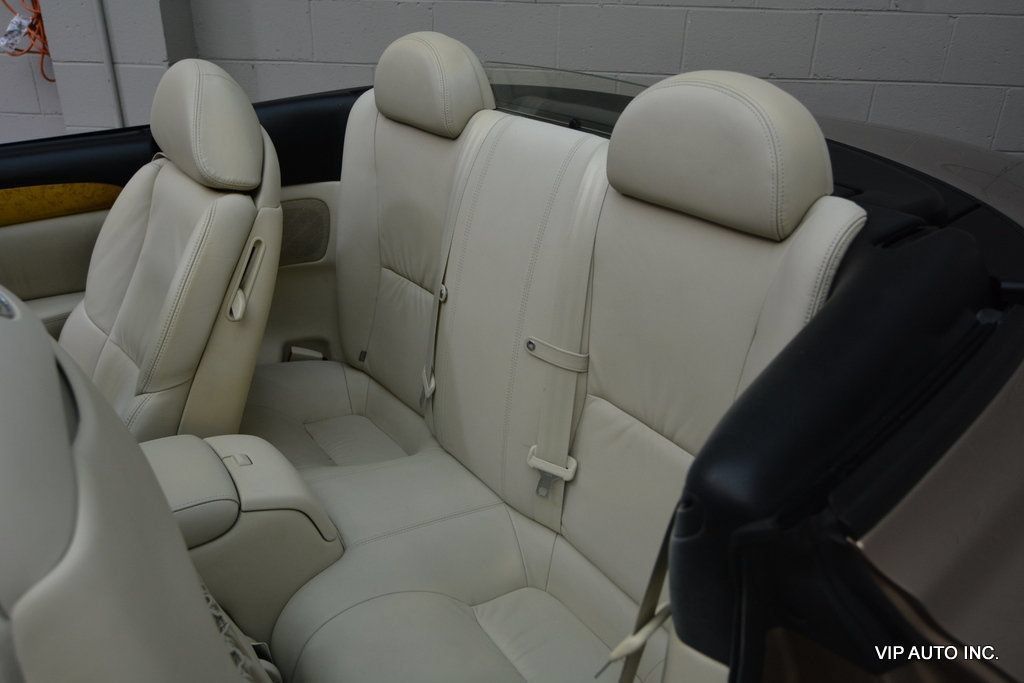 Used 2004 Lexus SC 430 Convertible RWD image 26