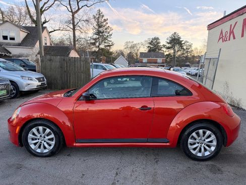 Used 2016 Volkswagen Beetle 1.8T S image 4