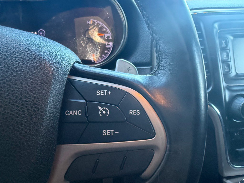 Used 2017 Jeep Grand Cherokee Laredo AWD/4WD image 17