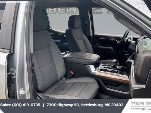 Used 2025 Chevrolet Silverado 1500 LT w/ Convenience Package II AWD/4WD image 7