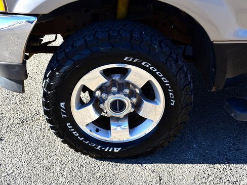 Used 2004 Ford F350 Lariat image 6
