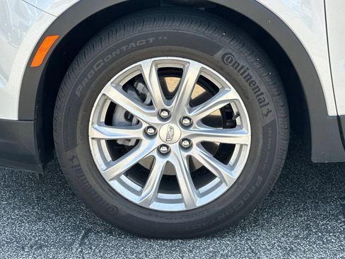 Used 2022 Cadillac XT4 Luxury w/ Cold Weather Package FWD image 36