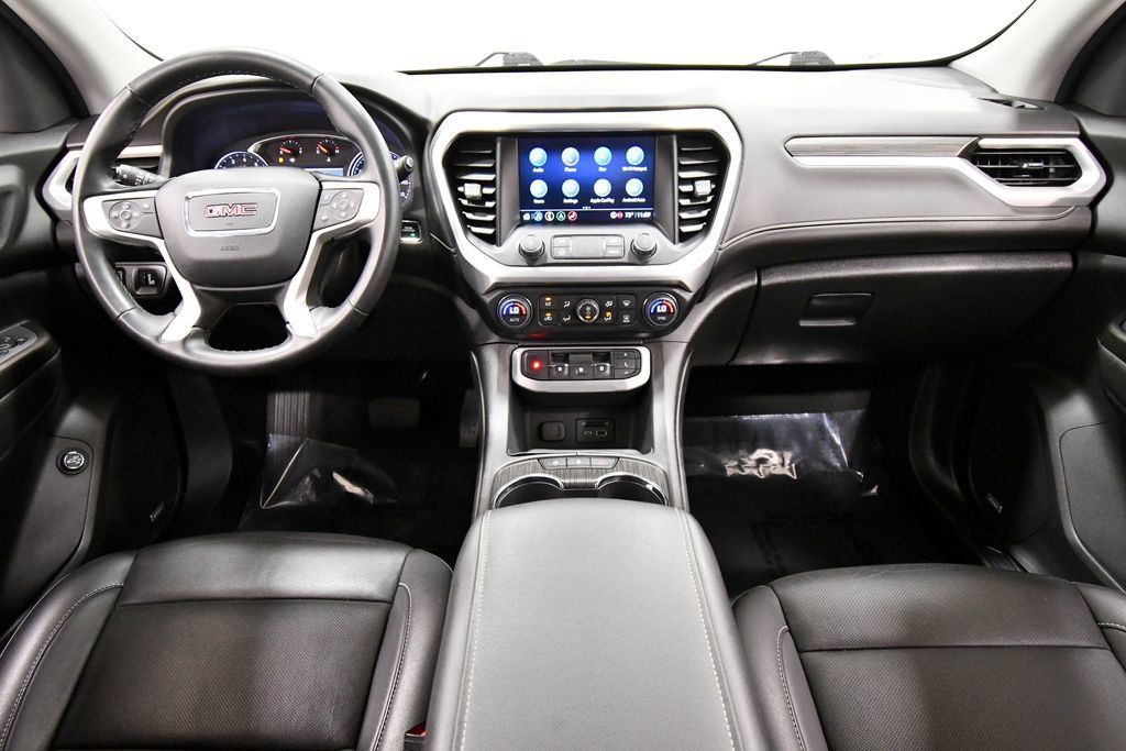 Used 2023 GMC Acadia SLT AWD/4WD image 3
