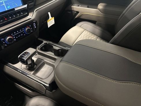 New 2024 Chevrolet Silverado 1500 ZR2 w/ ZR2 Bison Edition image 30