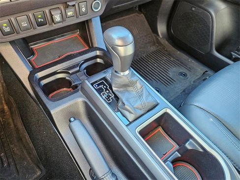 Used 2021 Toyota Tacoma TRD Off-Road w/ TRD Premium Off Road Package image 11