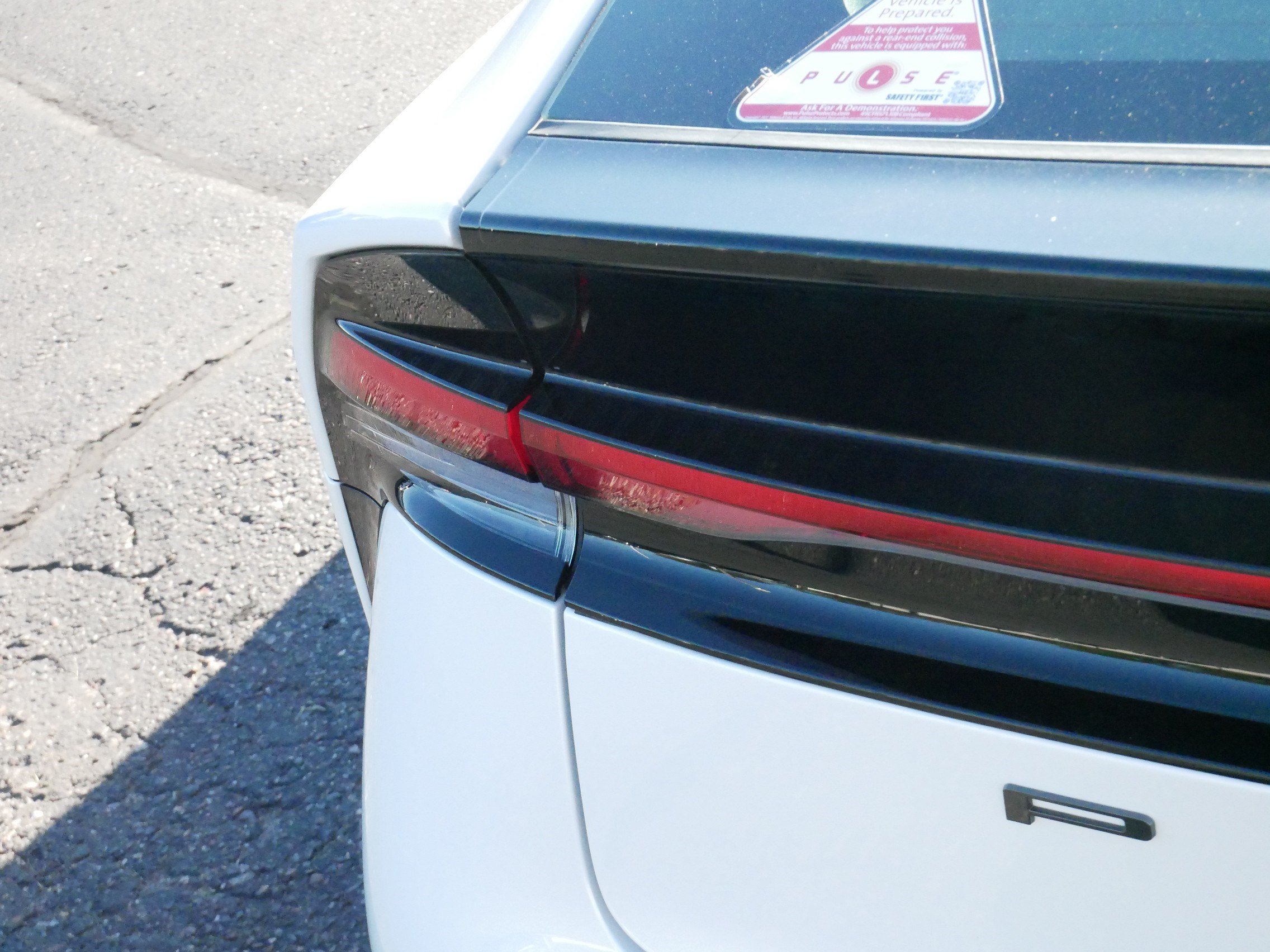 Used 2024 Toyota Prius XLE AWD/4WD image 17