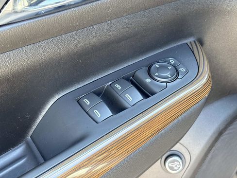 Certified 2023 GMC Acadia SLE w/ Driver Convenience Package image 13