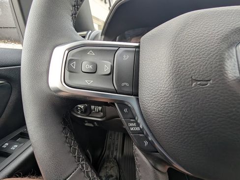 New 2026 RAM 1500 4x4 Crew Cab image 21