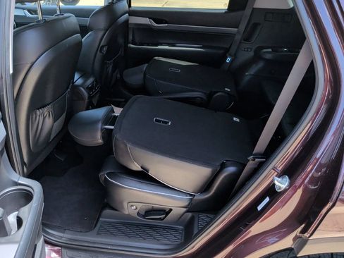 Used 2025 Hyundai Palisade SEL FWD image 34