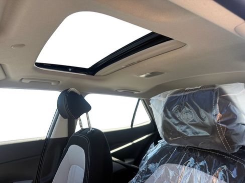 New 2026 Hyundai Venue SEL FWD image 16