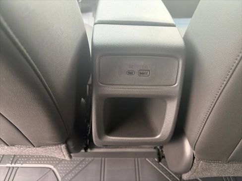 New 2026 Chevrolet Trax RS w/ Sunroof Package FWD image 13