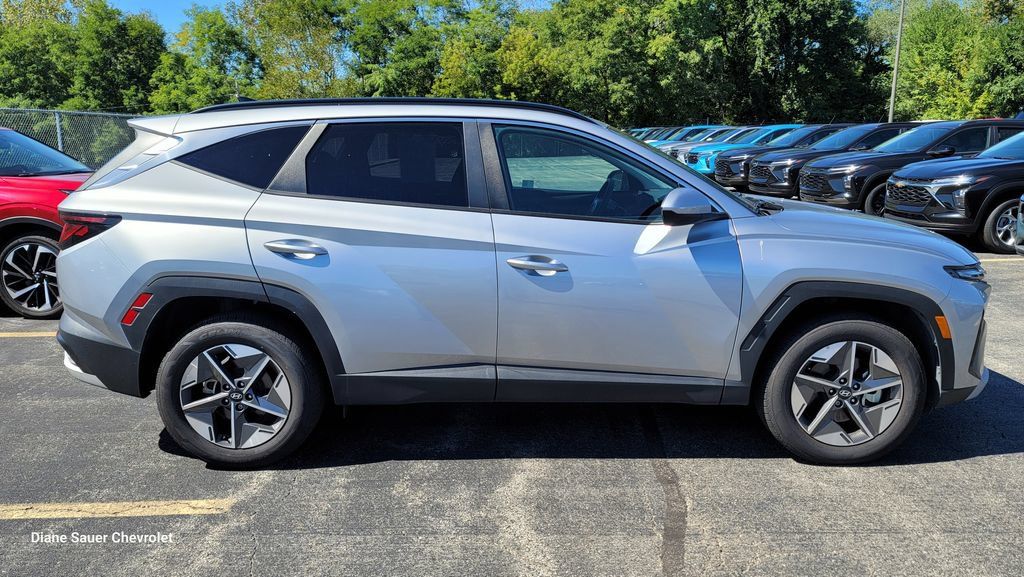 Used 2025 Hyundai Tucson SEL AWD/4WD image 7