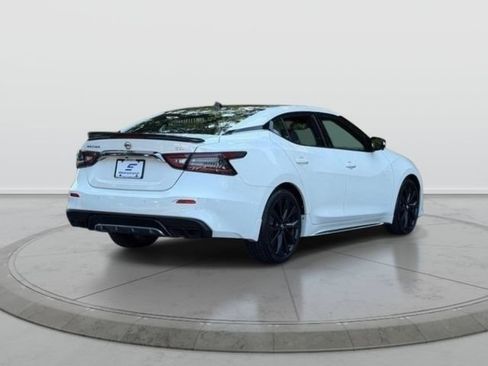 Used 2019 Nissan Maxima SR w/ Premium Package FWD image 6