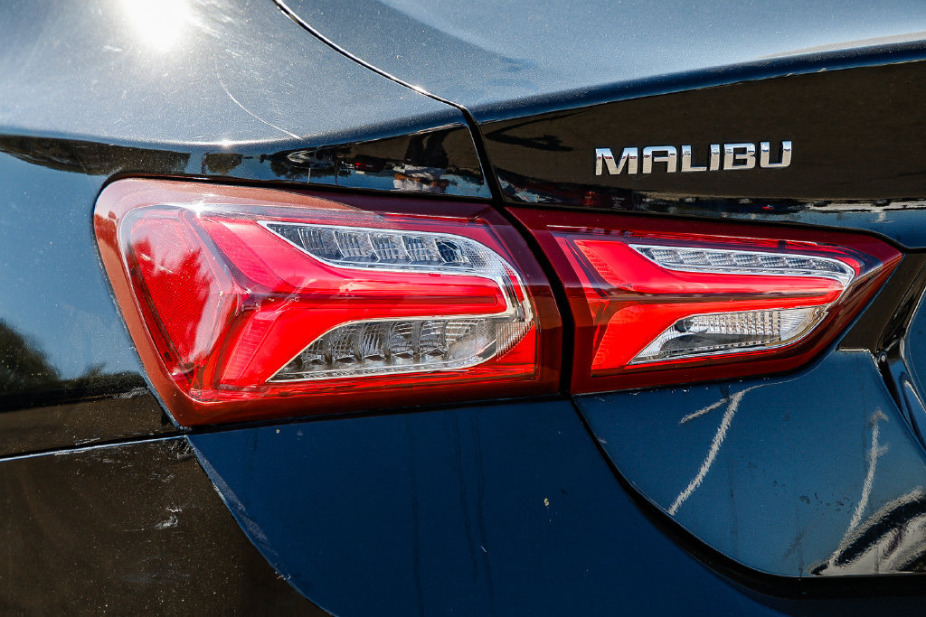 Used 2020 Chevrolet Malibu LT FWD image 11