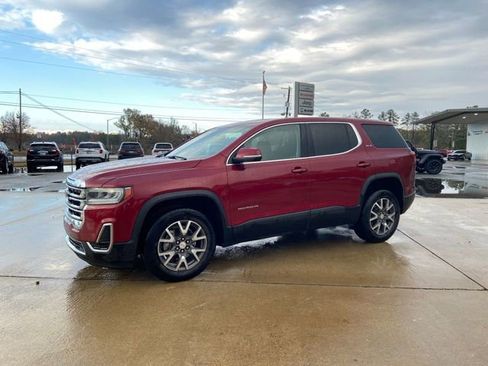 Used 2020 GMC Acadia SLE image 2