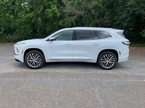 New 2026 Buick Enclave Avenir w/ Super Cruise Package AWD/4WD image 2