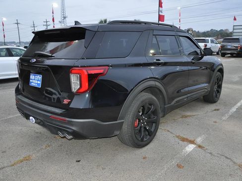 Used 2023 Ford Explorer ST w/ Equipment Group 401A image 5